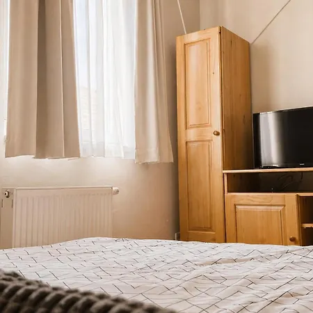 Liezky Pensión Mýto pod Ďumbierom